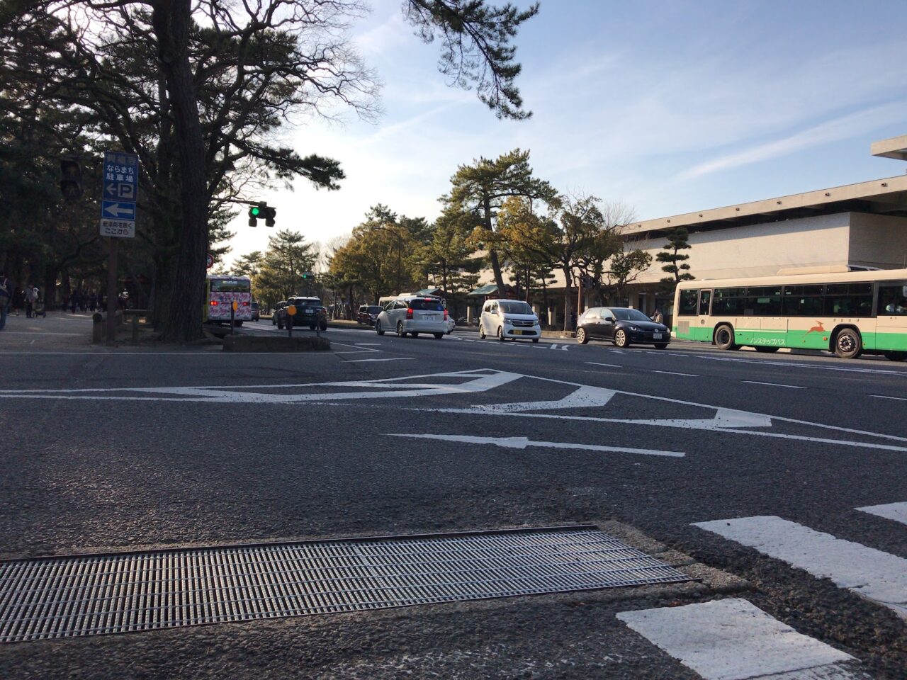 近鉄奈良駅周辺道路の様子