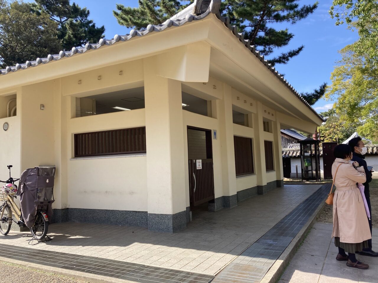 公衆トイレ