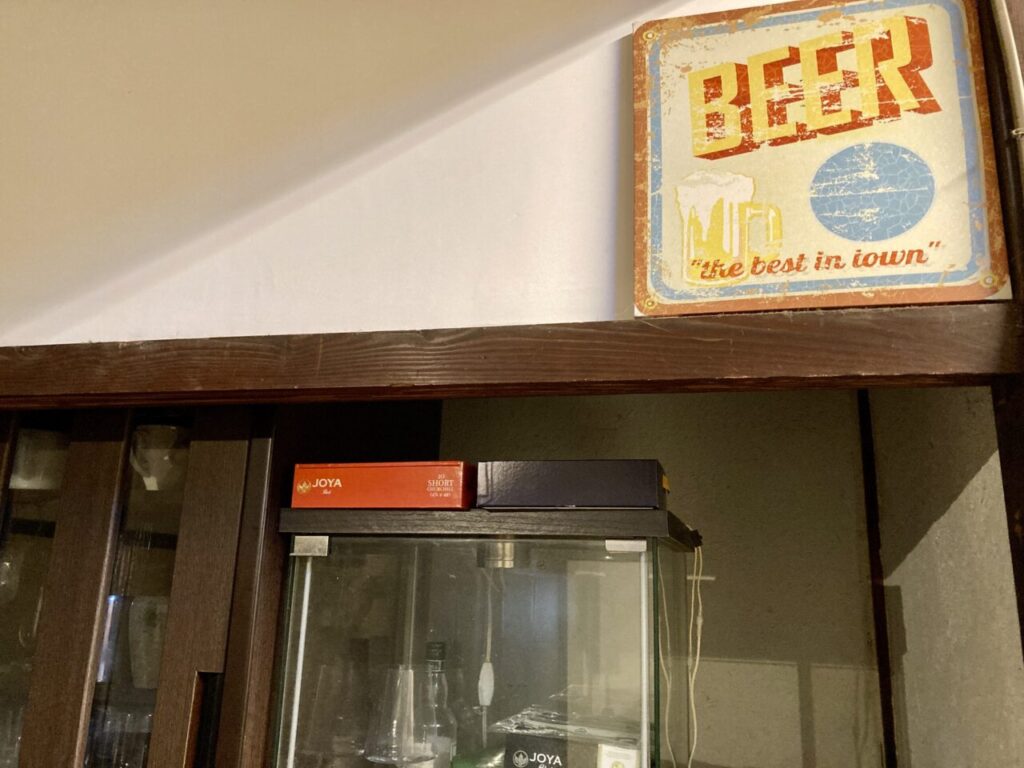 この裏の空間がネズミの出入り口